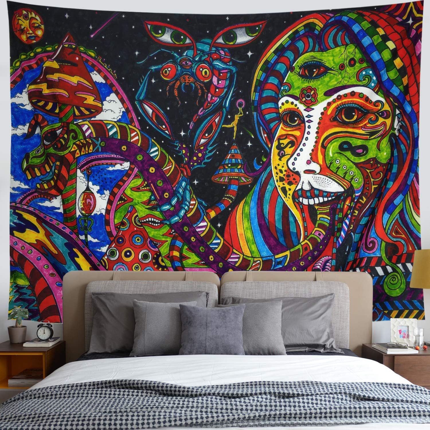 Gusatanhati Psychedelic Tapestry Arabesque Tapestry Wall Hanging Abstract Flower Wall Tapestry Hippie Retro Mandala Pattern Tapestry Vintage Figure Bohemian Ceiling Tapestry for Bedroom Dorm Decor