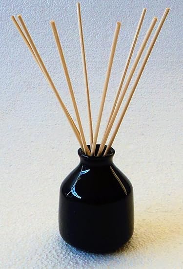 Pure Source India Ceramic 3.5-inch 100ml Reed Difuser Pot with 8 Sticks(Black)