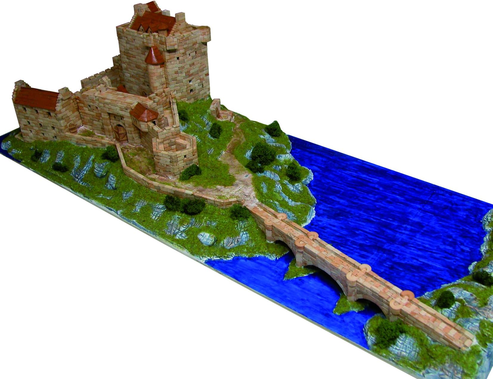Aedes 1011 Eilean Donan Castle Model Kit, 37 x 26 x 7 cm, Multi-Color