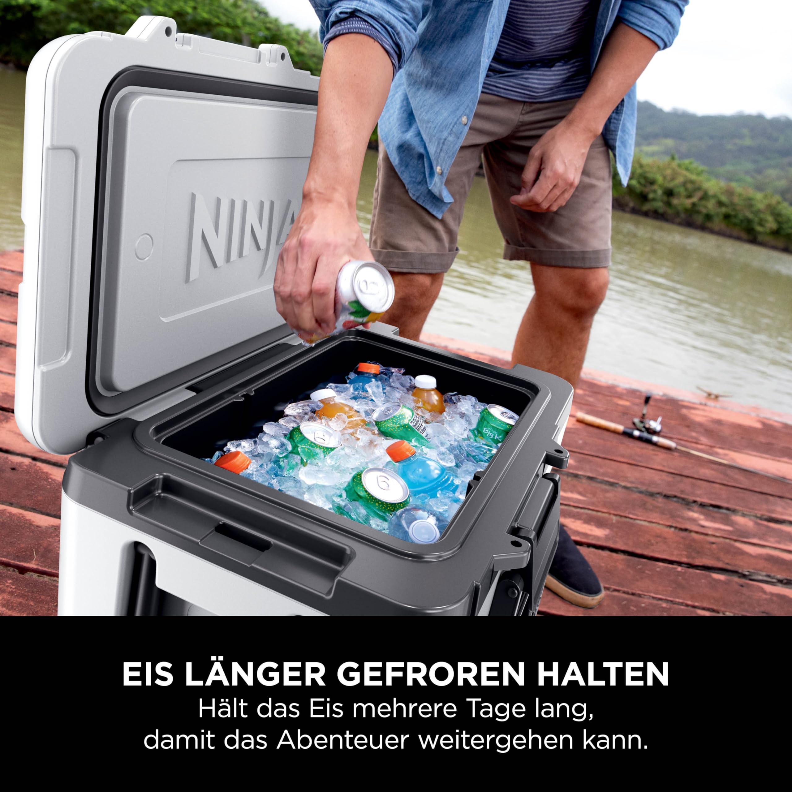 Ninja FrostVault Kühlbox mit Rollen und Isolierung, integrierter Dry Zone Schublade für Lagerung bei Kühlschranktemperatur, hält Eis tagelang, bietet Platz für bis zu 68 Dosen, Wolkenweiß, FB245EUWH 5