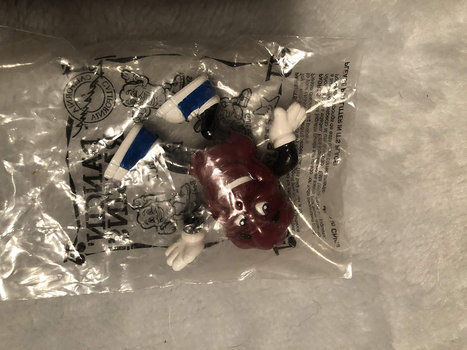 hardees raisins toys