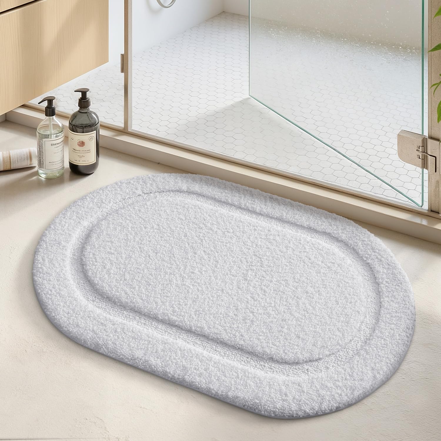 COLOR&GEOMETRY White Bath Mat 50x80 cm, Non Slip, Absorbent, Soft, Washable, Thick Bathroom Mat, Small bathroom rug Bath Mats for Bathroom Floor, Shower, Sink, Vanity — image 1