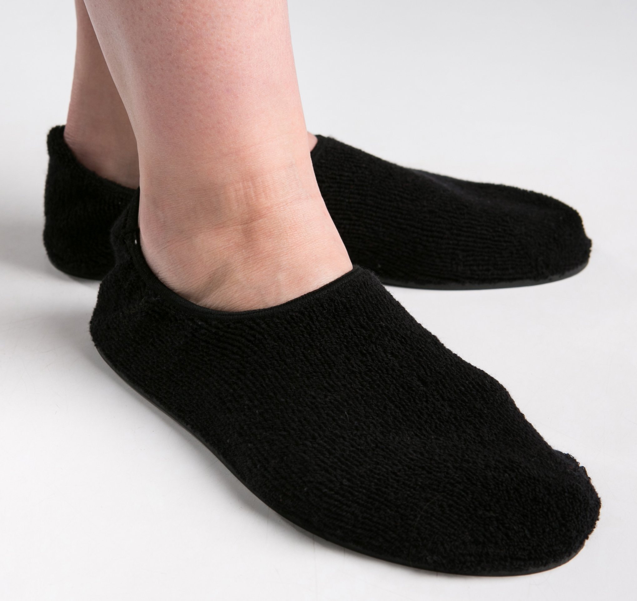 Secure SLPR1BS Non Skid Tread Slipper Socks, Black Slip Resistant