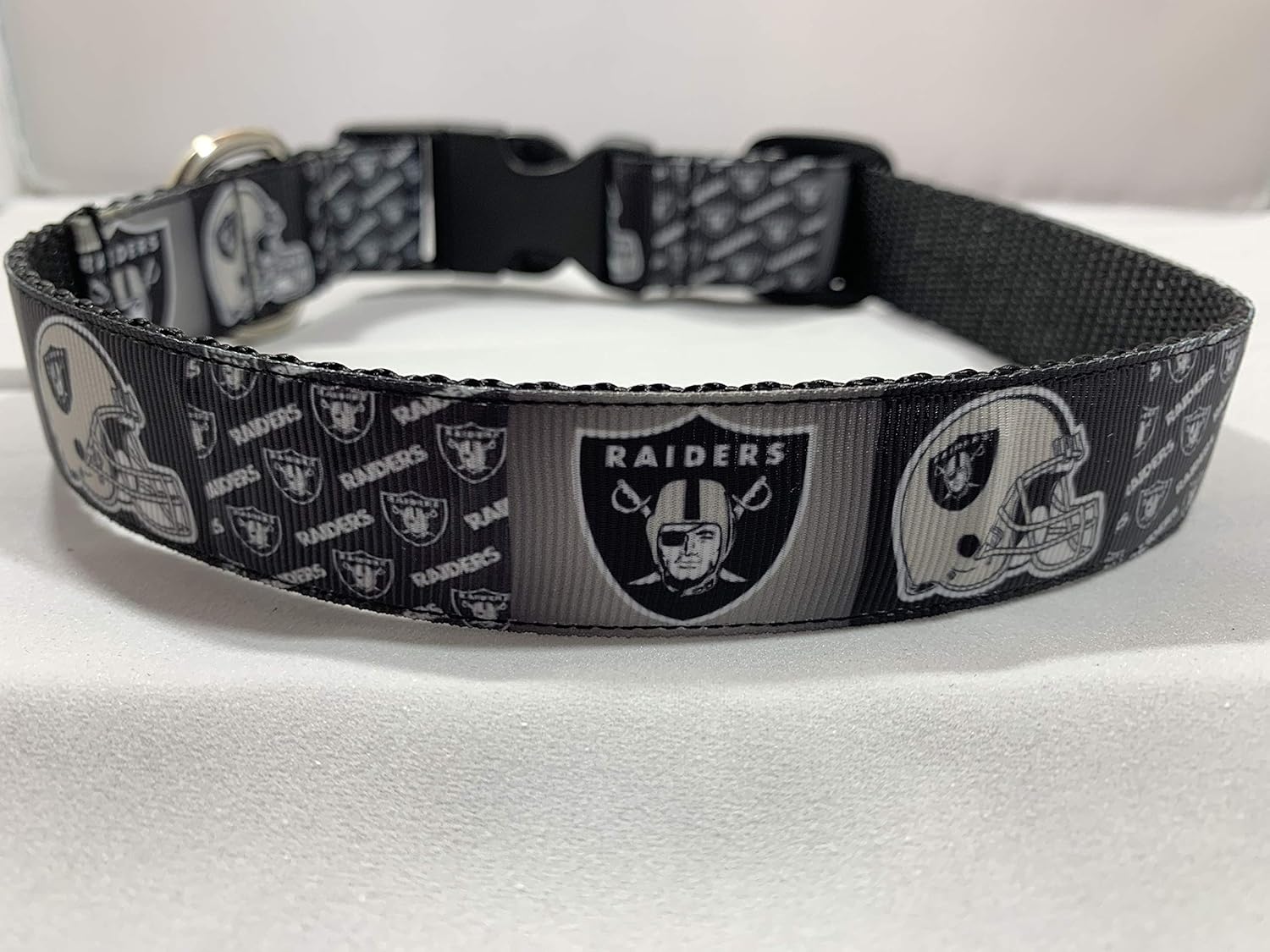 is white bread bad for dogs