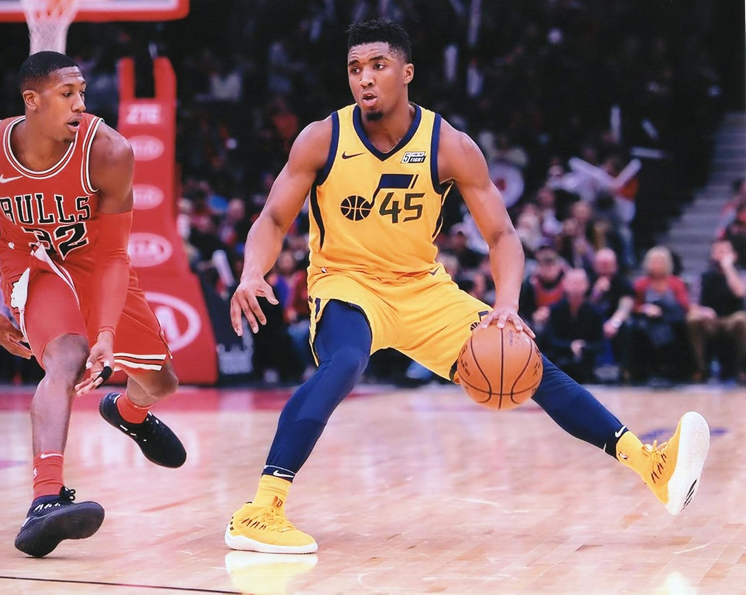 donovan mitchell jazz shoes