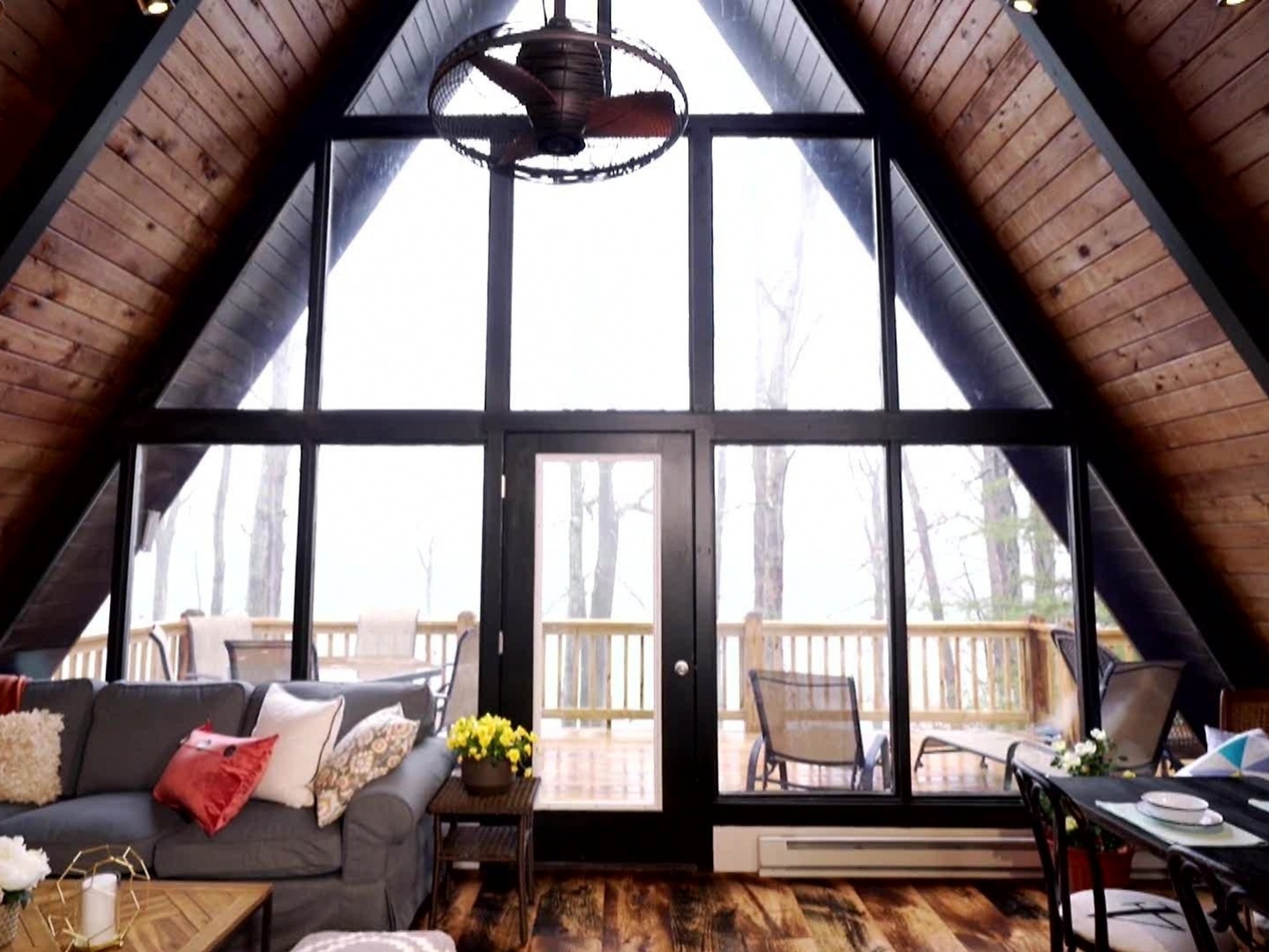 Watch Lakefront Bargain Hunt Renovation, Season 1 | Prime Video