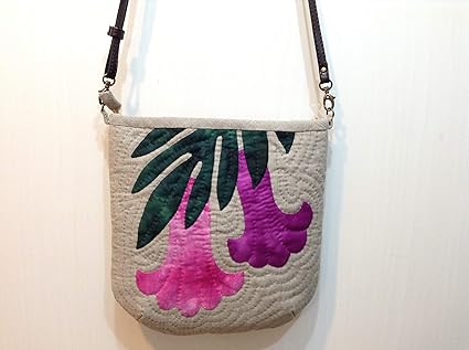 Amazon Co Jp Jam S Ukulele Tok 339 ハワイアンキルトポシェット リネン 麻 ベージュ トランペットフラワー キルト ショルダーバッグ 肩掛けバッグ 女性 レディース 手作り ハンドメイド プレゼント シューズ バッグ