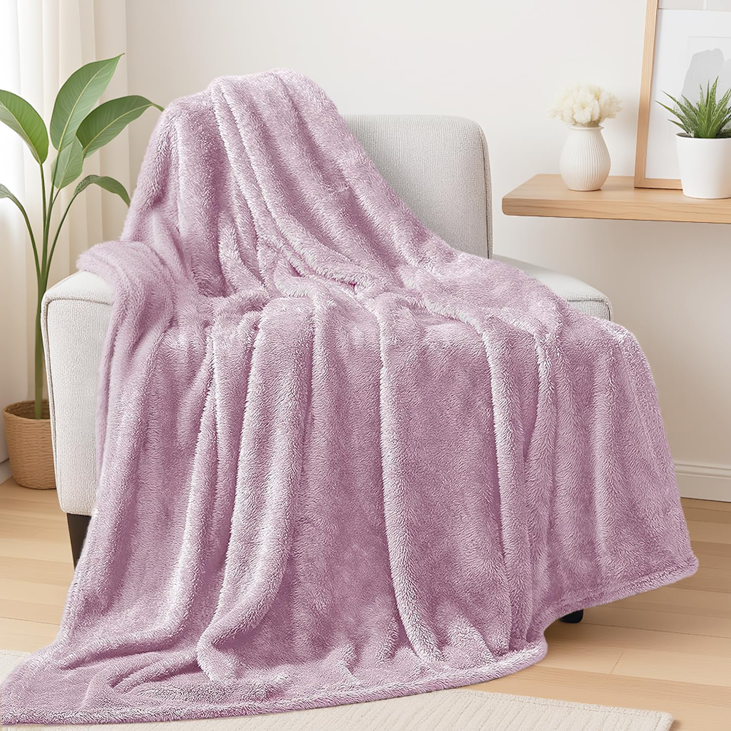 Exclusivo Mezcla Plush Fuzzy Fleece Throw Blanket 127x178 CM, Super Soft, Fluffy and Warm Blankets for Couch, Bed, All Season Use, Lilac Purple — image 1