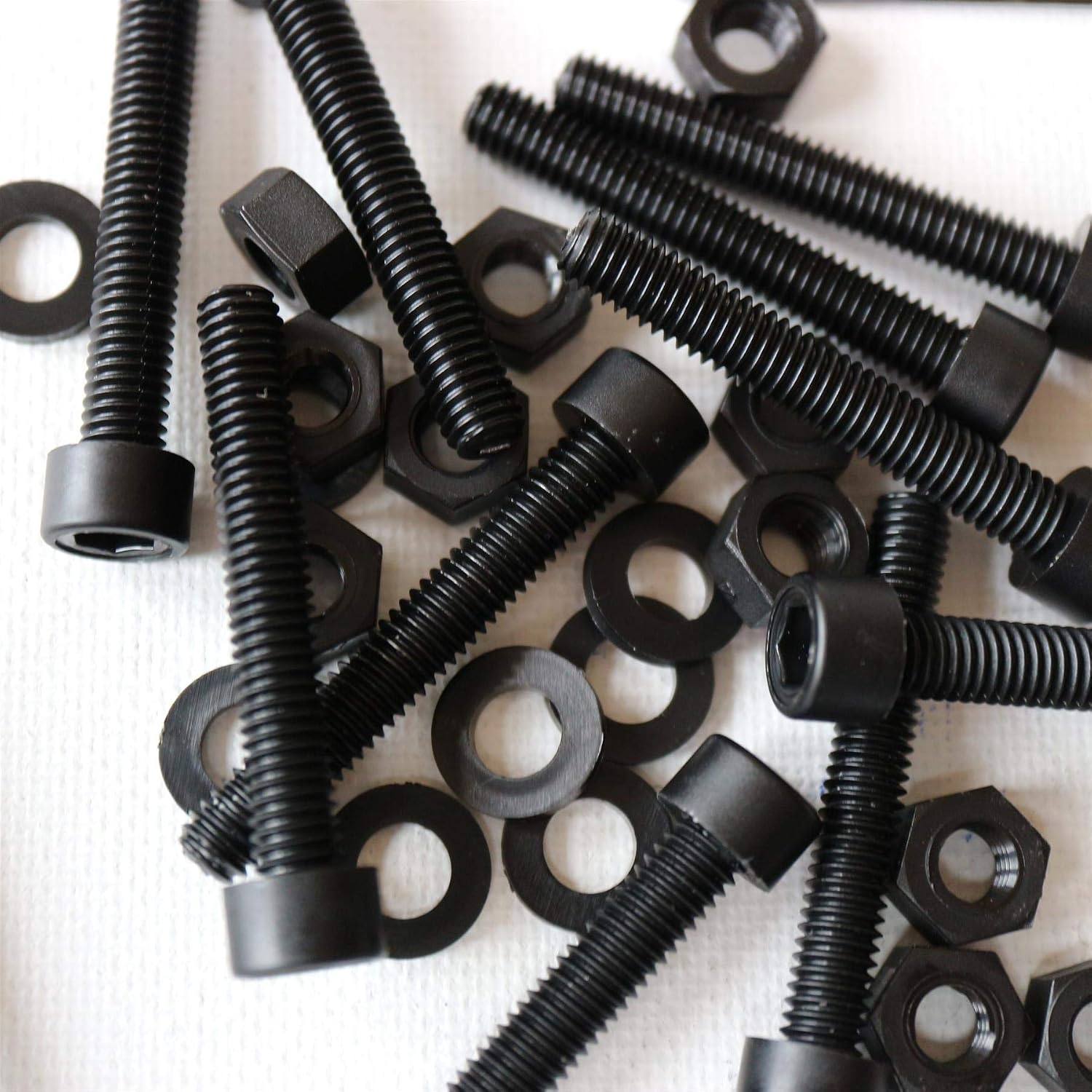 50 x Black Nylon Socket Head, Plastic Machine Screws, M6 x 40mm, Plastic Bolts, Nuts & Washers