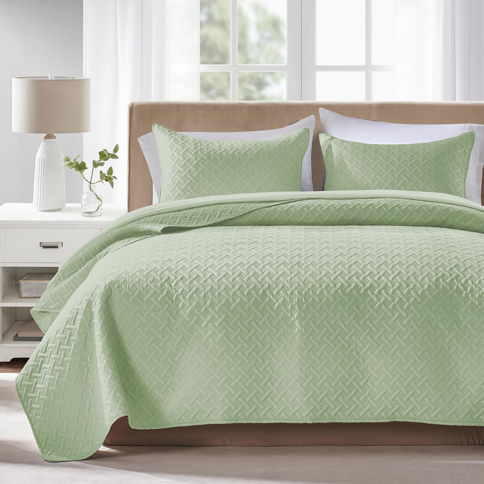 Photo 1 of FLYMME Quilts Queen Size, Lightweight Sage Green Bedspreads, Basket Weave Pattern,Ultra Soft Microfiber Bed Coverlet 3 Pieces for All-Seasons (1 Quilt, 2 Shams)