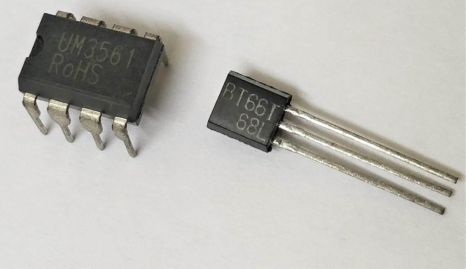 Buy Musical Door Bell Ic Collection 2 Pcs Um66t Bt66t68 L And Um3561 Melody Generator Integrated Circuit For Diy Project Online At Low Prices In India Amazon In