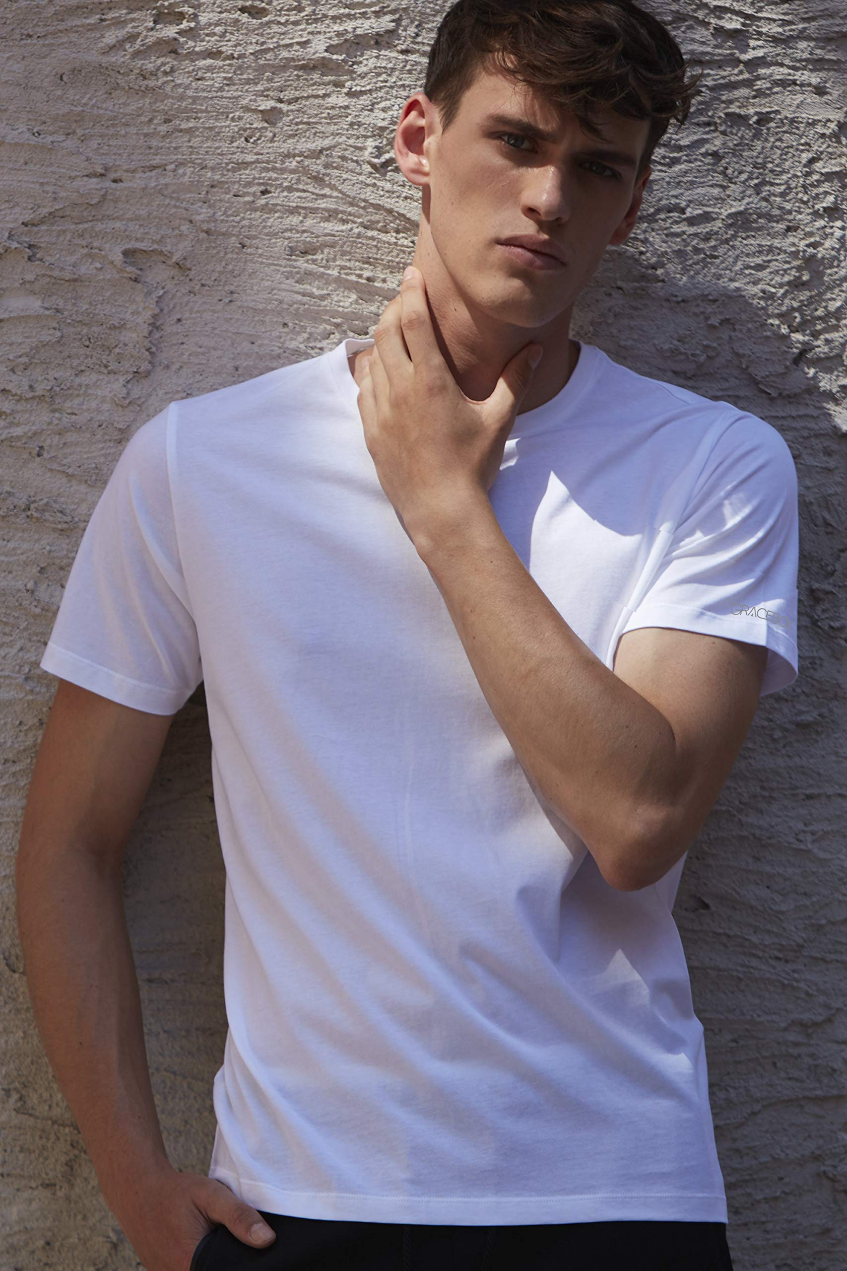 GRACEBOX Men\'s Short Sleeve Tee Slim-Fit 100% Cotton Crew&Round Neck T-Shirts Casual Tops for Men