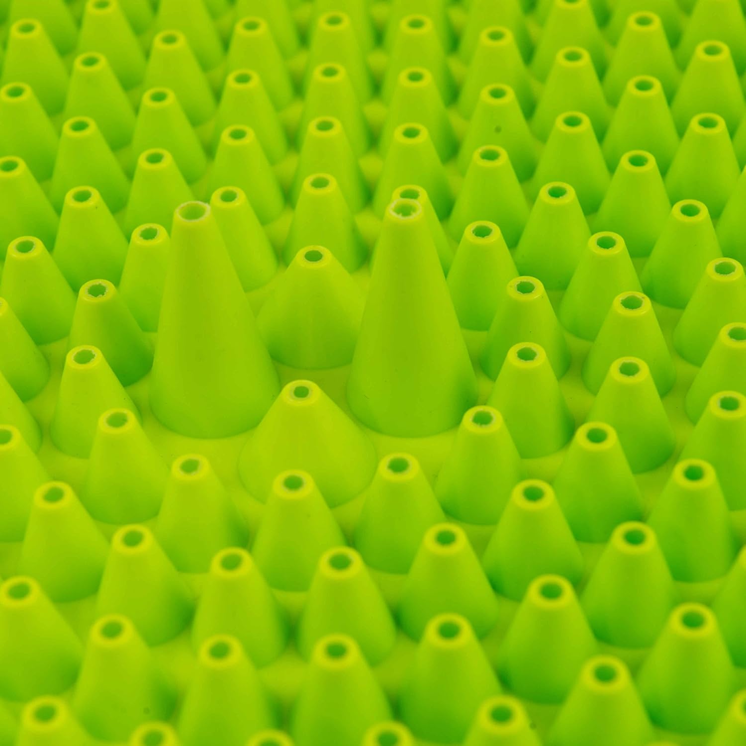 Chemical Guys Cyclone Dirt Trap Car Wash Bucket Insert Car Wash Filter Removes Dirt and Debris While You Wash, Lime Green: Automotive
