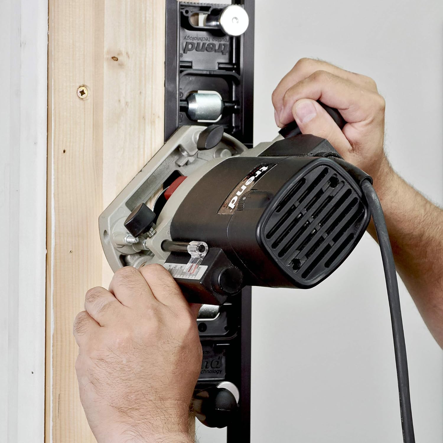Trend Two-Part Skeleton Hinge Jig with Adjustable Blocks, Robust Carry Case & Guide Bush for Hinge Recess Cutting Black, H/JIG/C - Image 5