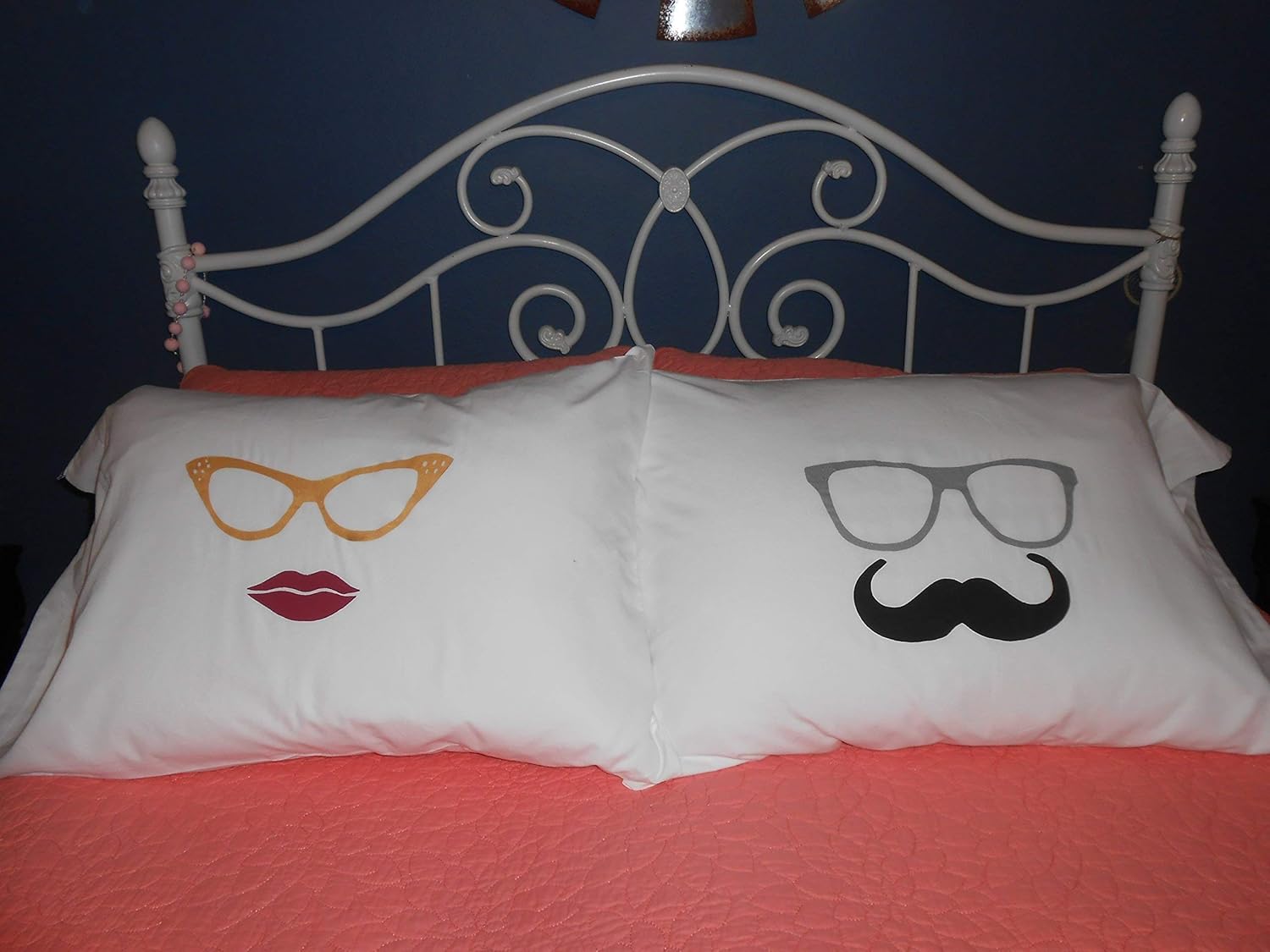 Amazon Com Pair Of Eyeglasses Hand Painted Pillowcases Bedroom