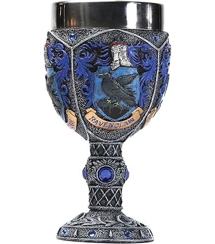 Harry Potter Stuff Officiële Harry Potter Goblet – Zilveren Decoratieve Beker Met Zweinstein Wapen | Verzamelobject & Cadeau Voor Potter Fans Harry Harry Potter Stuff Officiële Harry Potter Goblet – Zilveren Decoratieve Beker Met Zweinstein Wapen | Verzamelobject & Cadeau Voor Potter Fans Harry