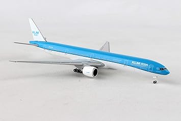 Herpa 531658 Boeing 777 300er Klm Asia Coloured Amazon De Spielzeug