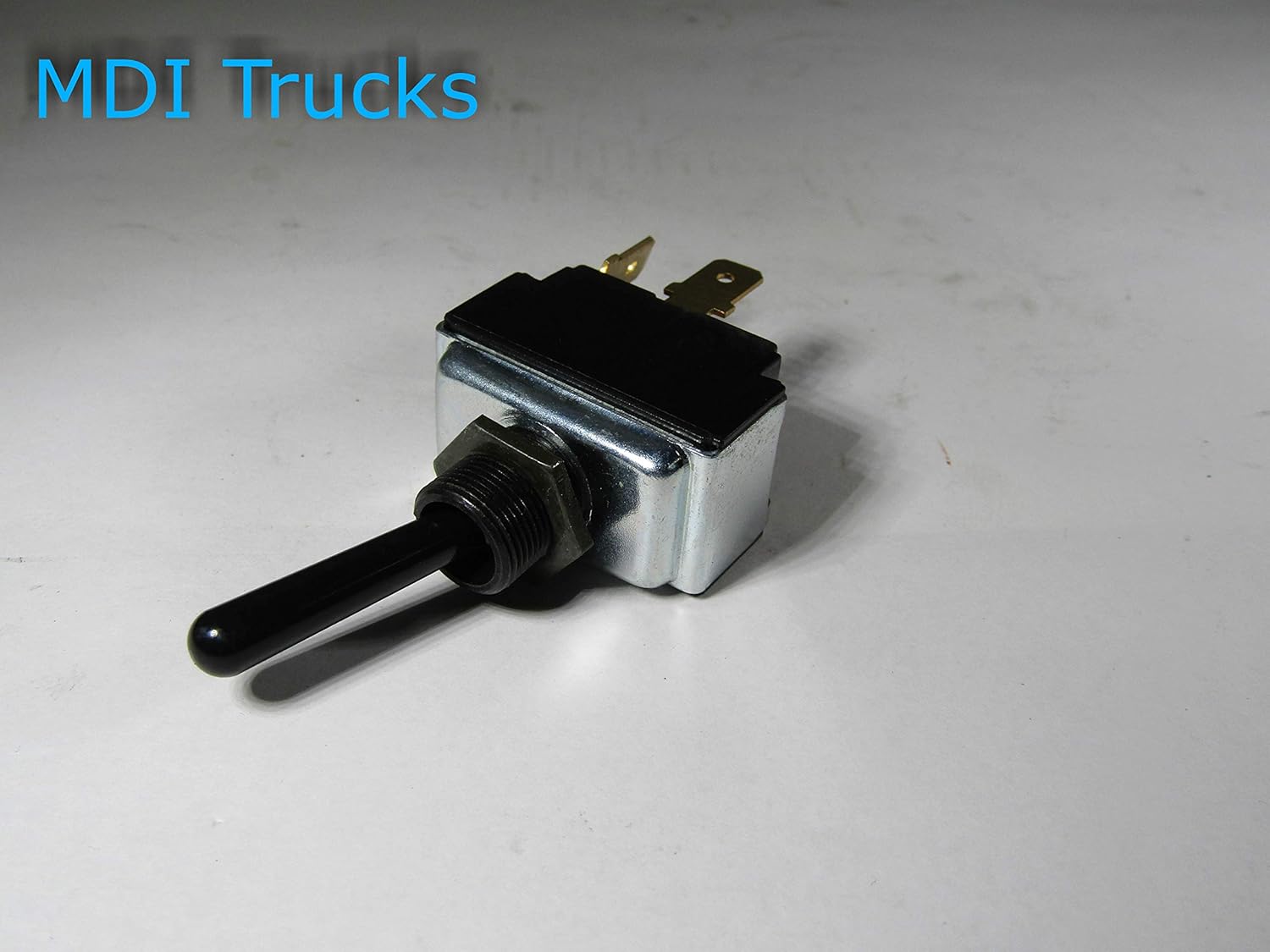TOGGLE SWITCH DPST PETERBILT 577.75604 Eaton 8956K648 Peterbilt 1604830