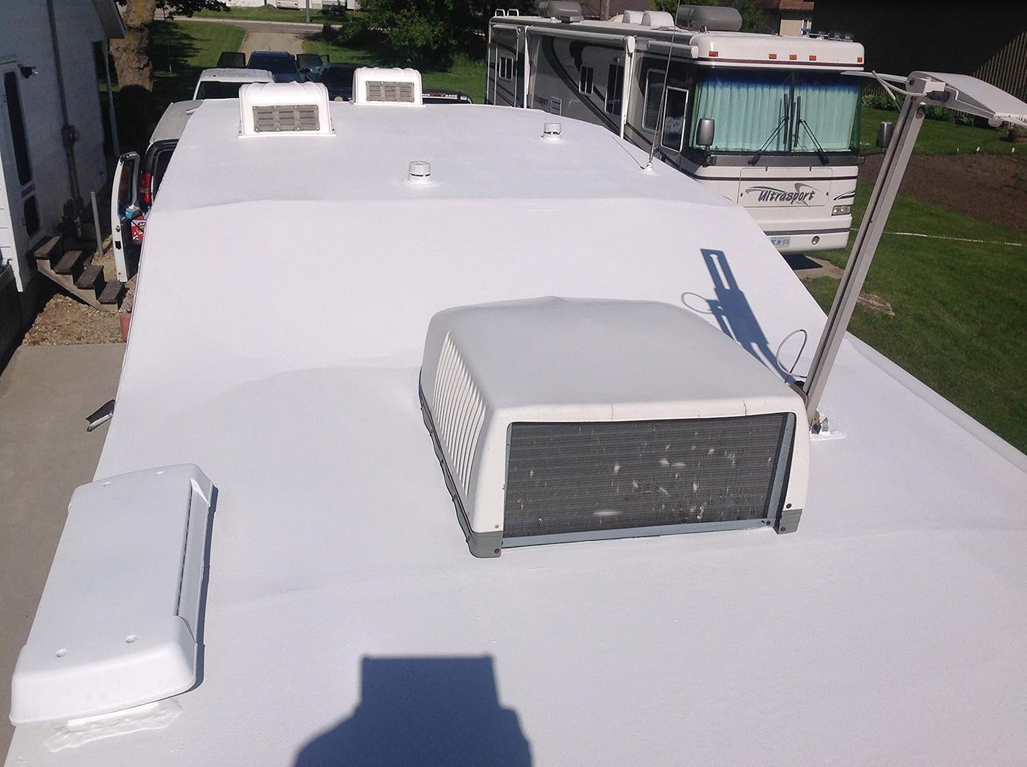 Superior RV Roof Coating Kit for Alpha, EPDM, PREVIOUSLY Coated ROOF up to 40ft RV: Home Improvement