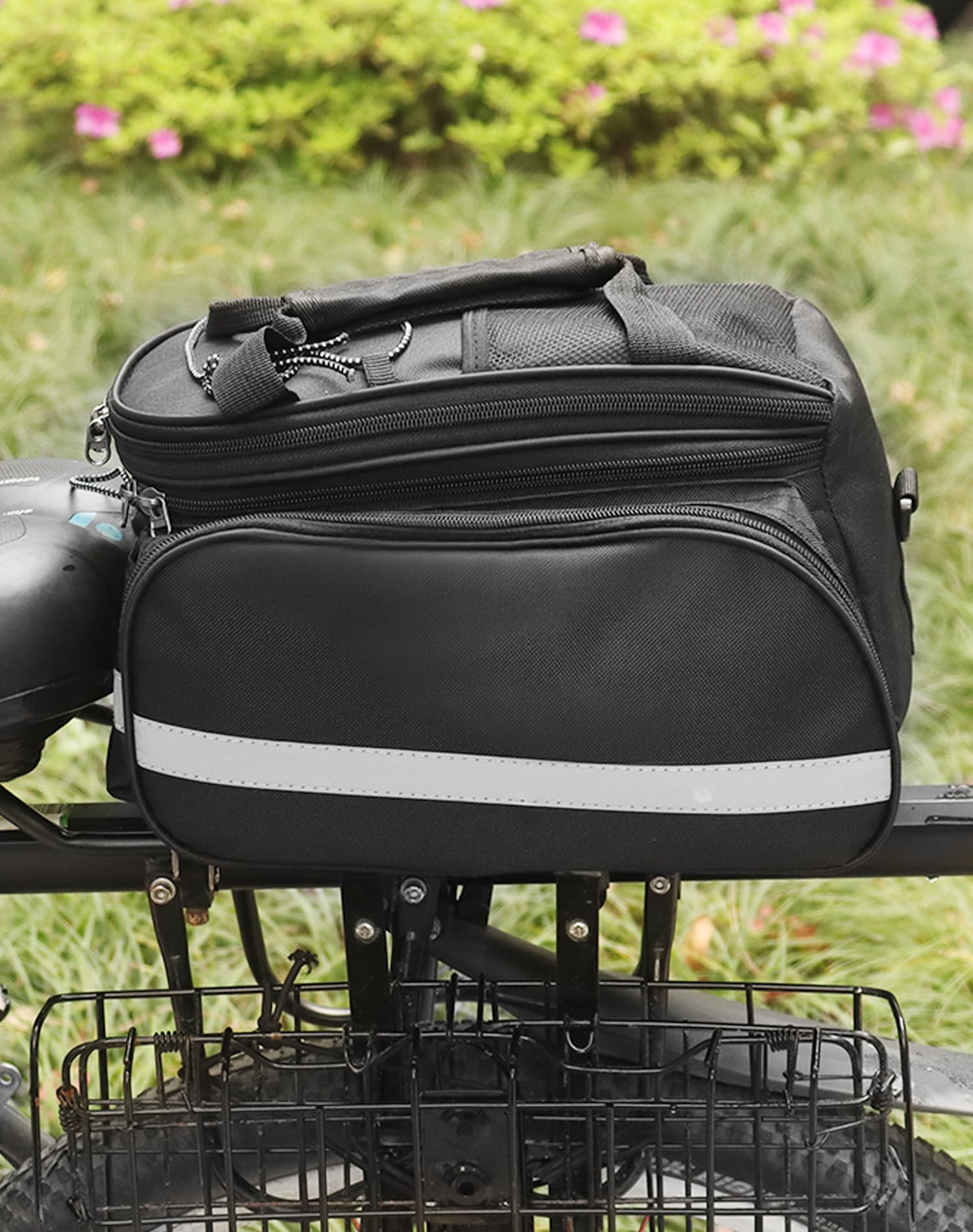 QWORK Bike Bag, 27L, Black, Bicycle Rack Mount, 600D Oxford Fabric, Reflective Strips, Adjustable Straps, 27L Capacity, 2 Compartments, Zippered Pocket, Waterproof Rain Cover