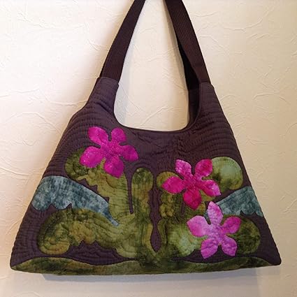 Amazon Co Jp Jam S Ukulele Tok 277 ハワイアンキルトバッグ ブラウン プルメリア ワンショルダーバッグ パッチワーク キルト ハンドメイド 手作り プレゼント 送料無料 楽器