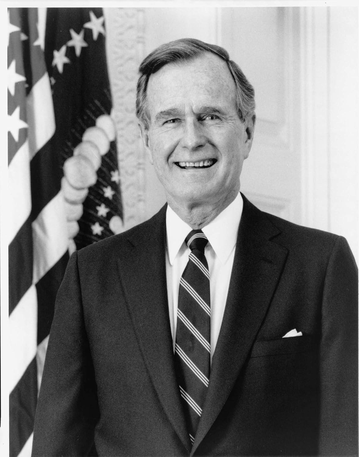 Photographs - George H. W. Bush Photograph - Historical Artwork from 1989 - US President Portrait - (8