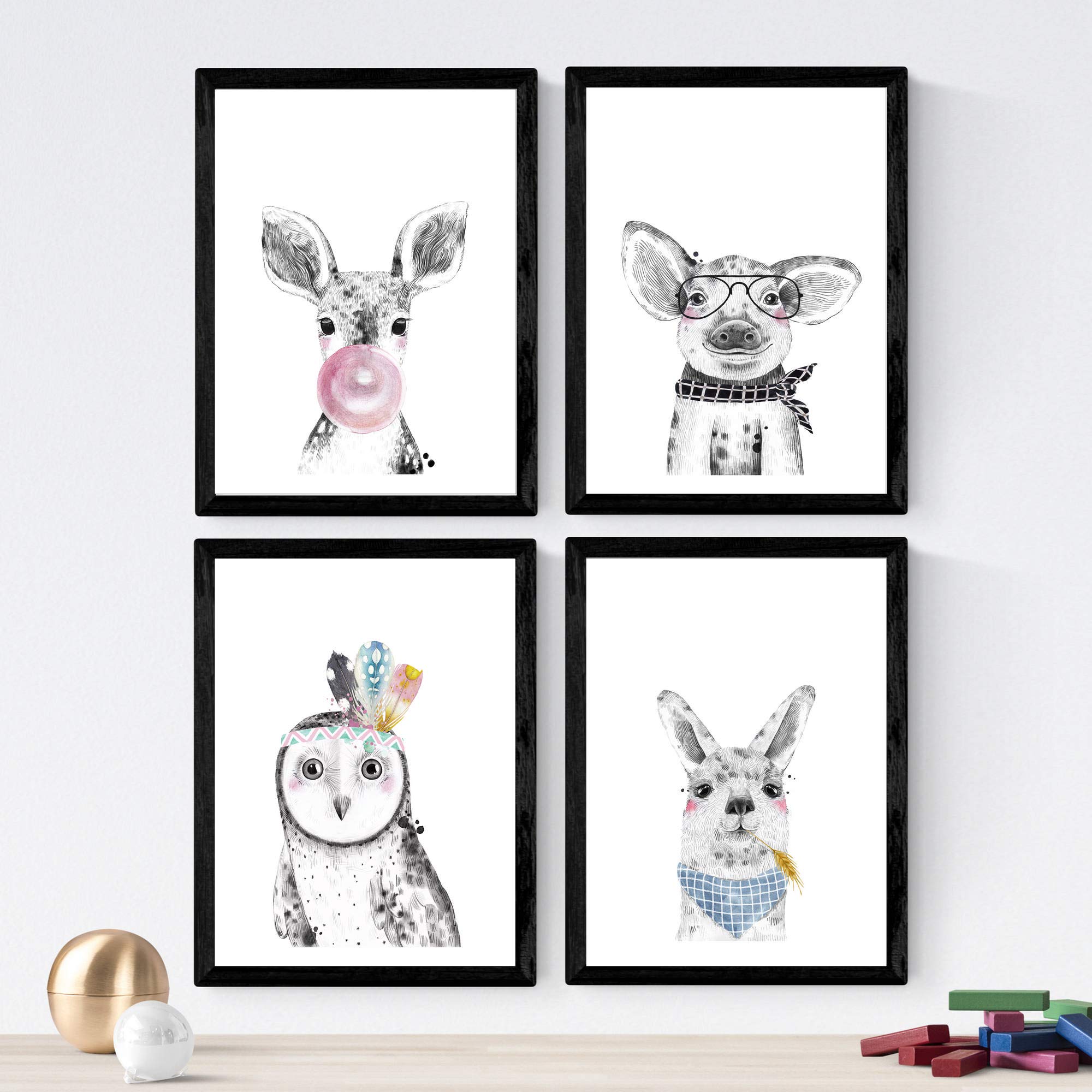 Nacnic Set of 4 sheets of Animals Children With Bubble Gum Pink and spectacles on A4 size paper Poster 250 gr Frameless