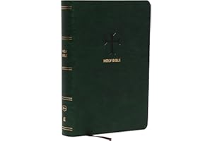 NKJV, End-of-Verse Reference Bible, Personal Size Large Print, Leathersoft, Green, Red Letter, Comfort Print: Holy Bible, New King James Version