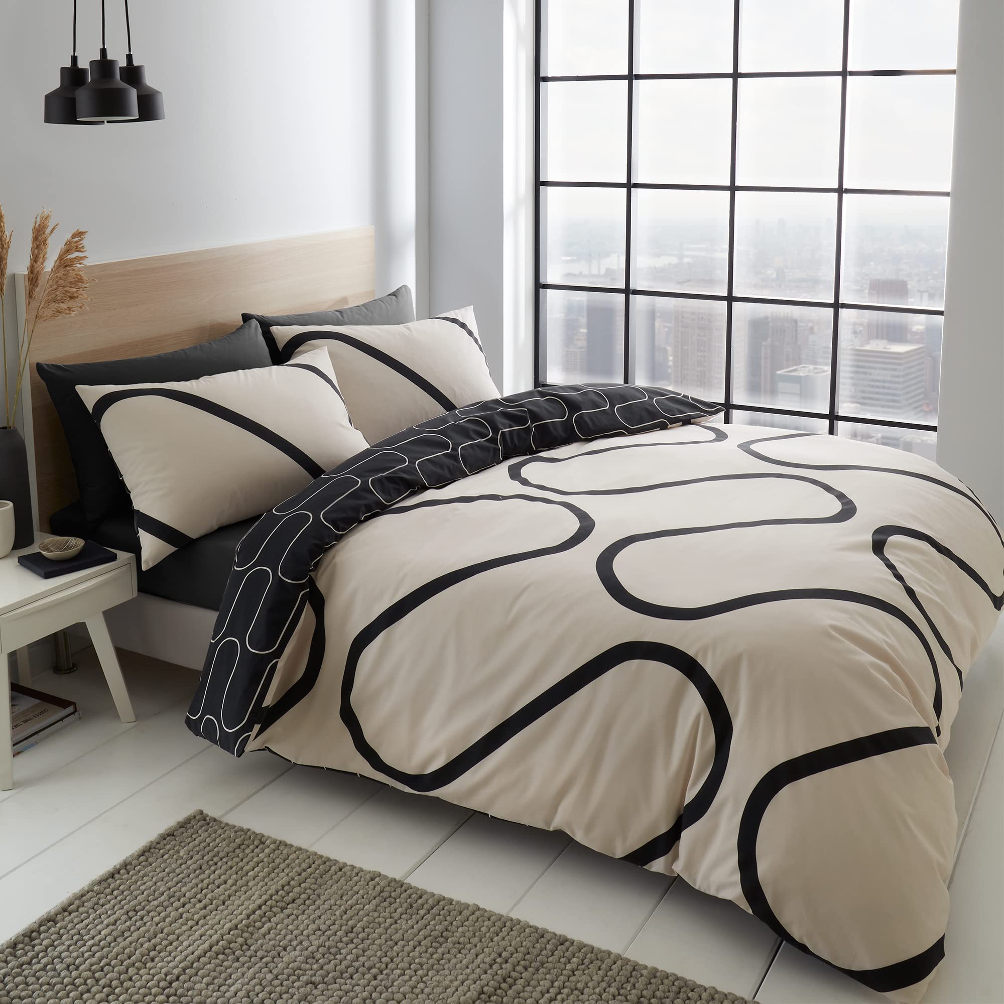 Catherine Lansfield Linear Curve Geometric Easy Care Duvet Set, Black
