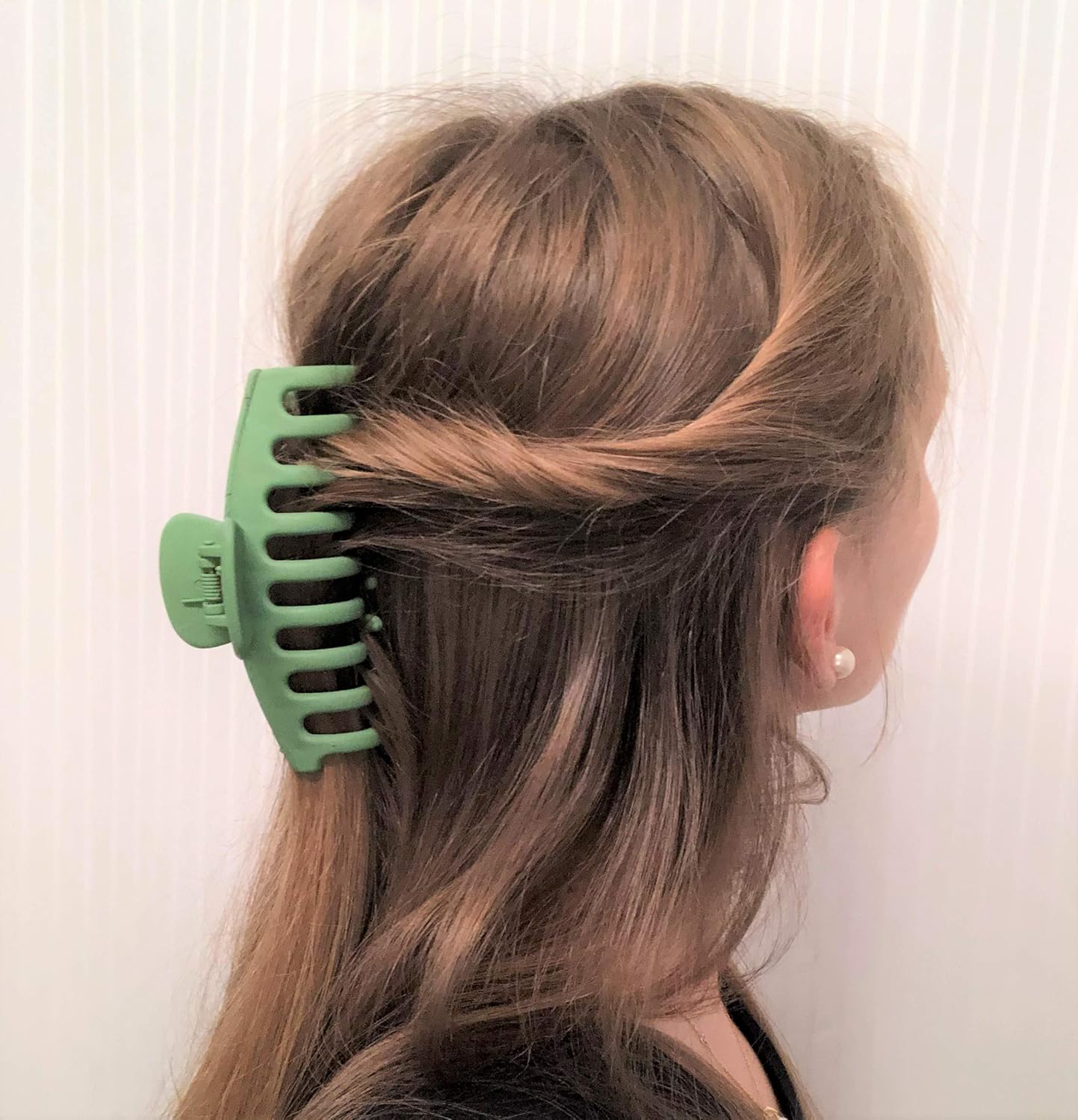 Claw Hair Clip – Claw Clip 3 Pack Hair Styling Accessories – Strong Hair Claw Clips for All Hair Types – Jaw Clip for Styling and Sectioning – Black, Pink and Green Hair Jaw Clips by Wareworks : Beauty