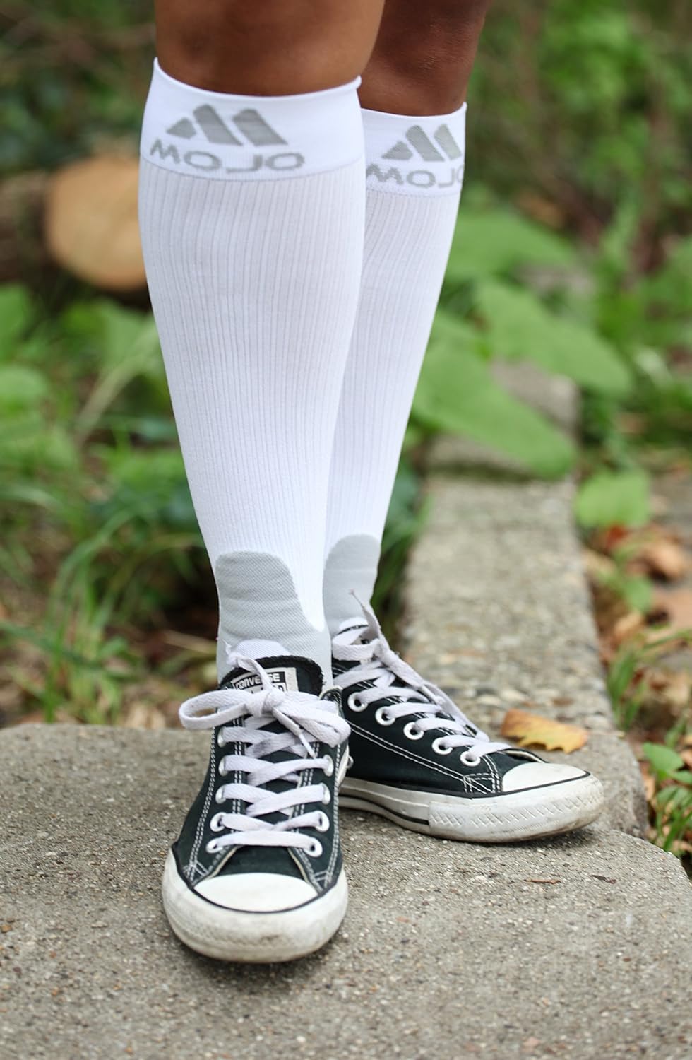 2XL Mojo Compression Socks 20-30 mmHg Large Ankles Extra Wide Calf Compression Stockings White XXL: Health & Personal Care