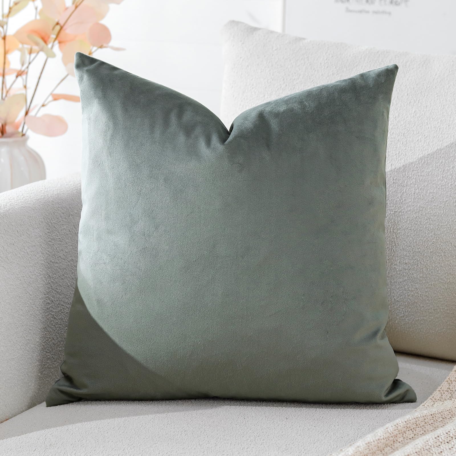Artscope Luxury Velvet Cushion Covers Super Soft Decorative Square Throw Pillow Covers Case Cushion Covers for Sofa Couch Bedroom Car Decor 45x45cm Dark Gray