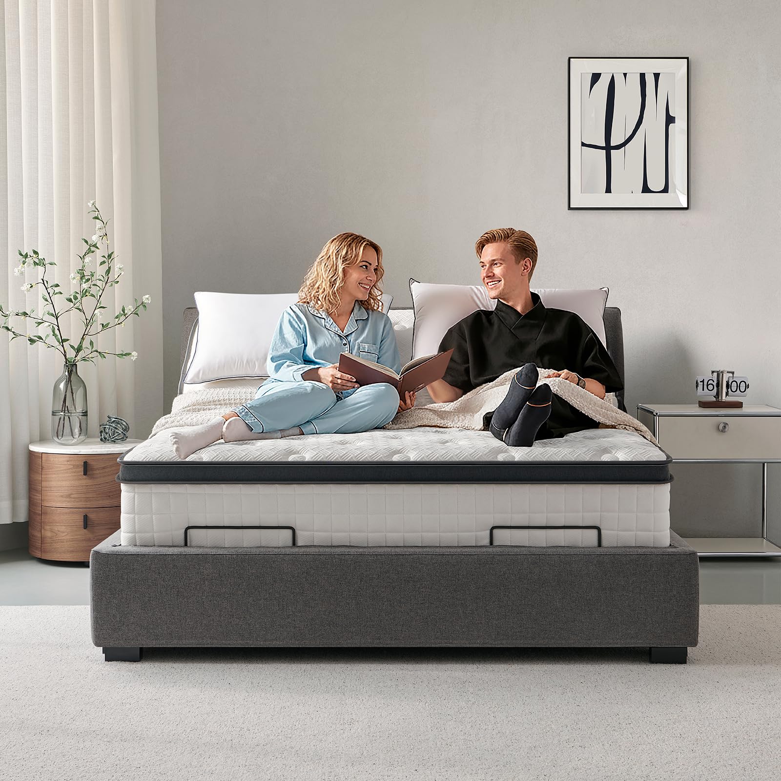 Photo 1 of *********FACTORY SEALED************HIMMLINE Queen Mattress 14 Inch, Hybrid Queen Size Mattress in a Box, Medium Feel, 3 Layer Premium Foam with Pocket Springs for Motion Isolation and Pressure Relieving, 80"x60"x14", 100-Night Trial