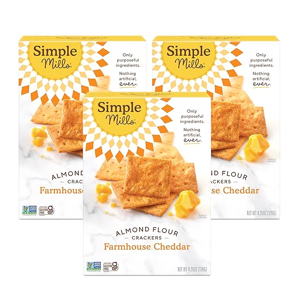 SIMPLE MILLS ALMOND FLOUR CRACKERS, FARMHOUSE CHEDDAR, 4.25...