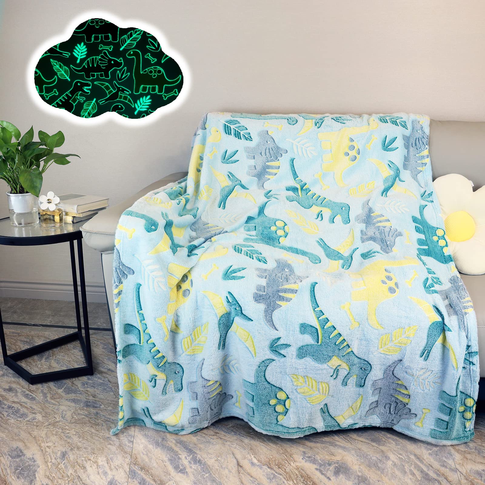AVJWWD Glow in The Dark Throw Blanket,Dinosaur Pattern Soft Flannel Fleece Blanket,All Season Couch Sofa Nap Blanket for Kids Girls Boys Adults Gifts(Dinosaur A, 150 x 200 cm)