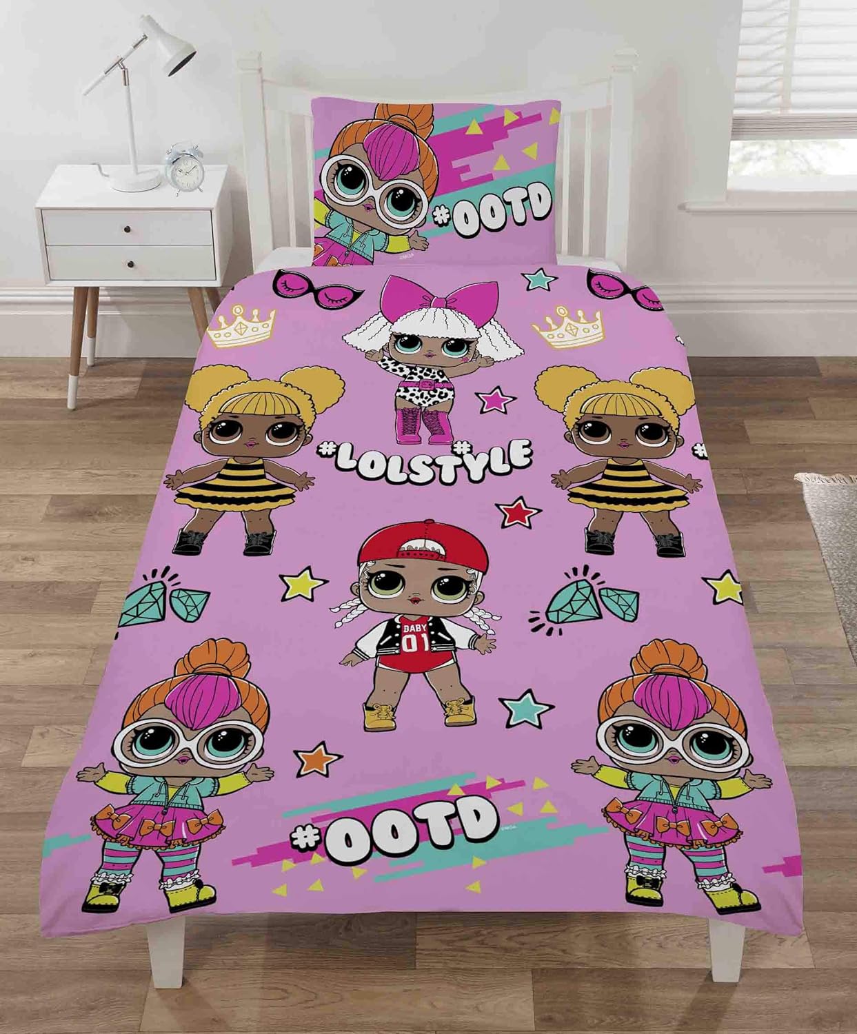 Character Linens L.O.L. Surprise Single Duvet Cover Set including Pillowcase - Reversible Design, Pink