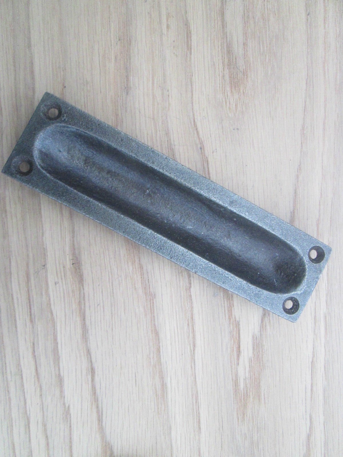 IRONMONGERY WORLD® Flush RECESSED Sliding Door Inset Pull Handle in Two FINISHES (Wrought CAST Antique Iron)