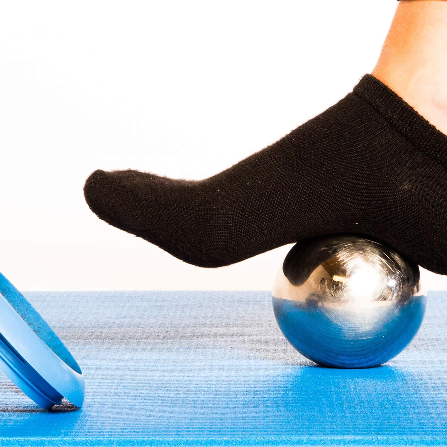 Recoup Fitness Cryosphere Cold Massage Roller - 6 Hours Cold Relief - Ice Cup - Myofascial Release- Great for Recovery - Free Rolling Removable Ball - Deep Tissue Massage - Pain Relief - Ice Pack: Health & Personal Care