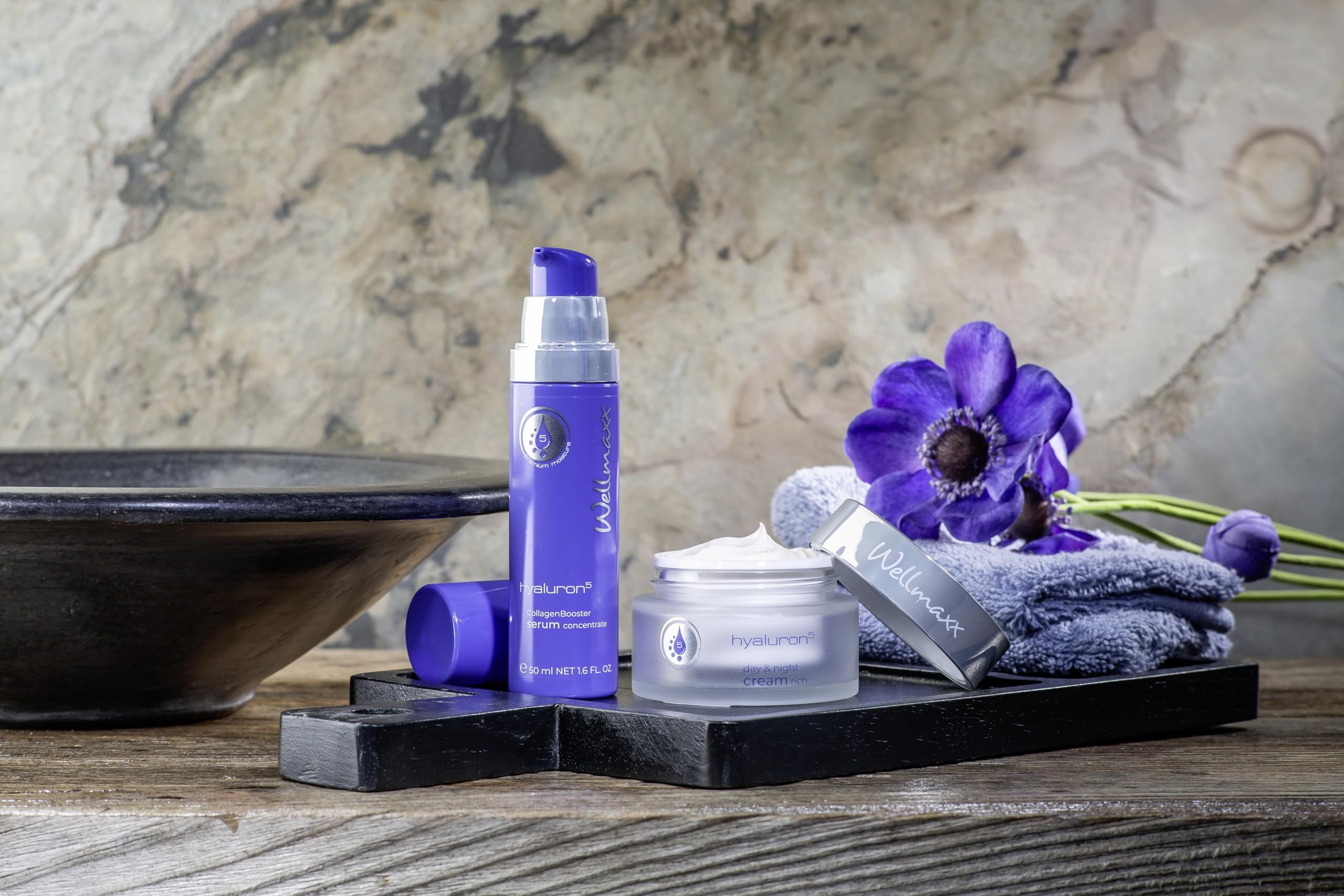 WELLMAXX® hyaluron⁵ CollagenBooster serum concentrate - Anti-Aging Tages- und Nachtpflege, Gesichtsserum für jeden Hauttyp, 5-fach Hyaluron, verfeinertes Hautbild, 50 ml 5
