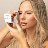 Invogue Eye Candy Duo Brow Powder Taupe PETA Cruelty-Free Vegan Fuller Brows view 4
