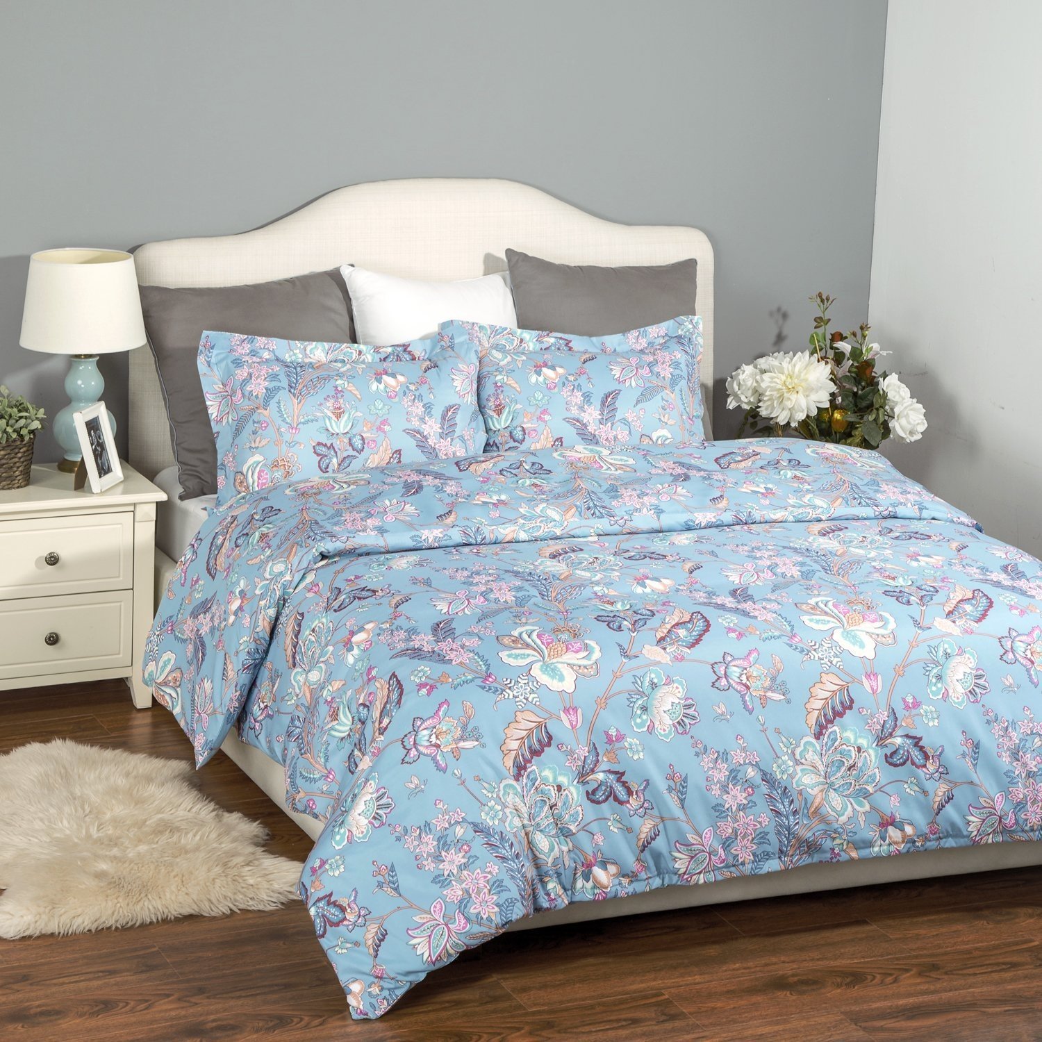 3 Piece Duvet Cover Set with Zipper Closure-Printed Blue Floral Reversible Design,Full/Queen (90\
