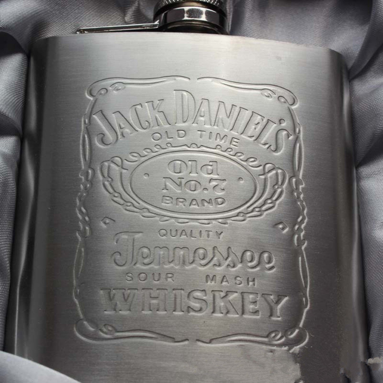 With Box Portable Stainless Steel Hip Flask 7oz Embossed Flagon Flasks Russian Wine Beer Whiskey Bottle Alcohol