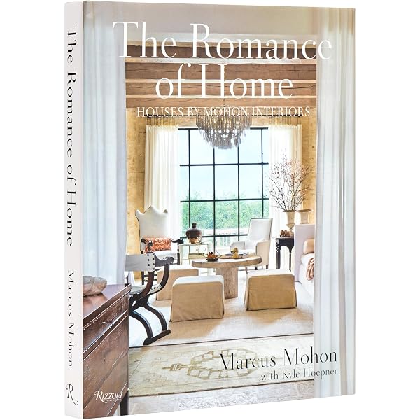 Amazon.com: Living Traditions: Interiors by Matthew Patrick Smyth