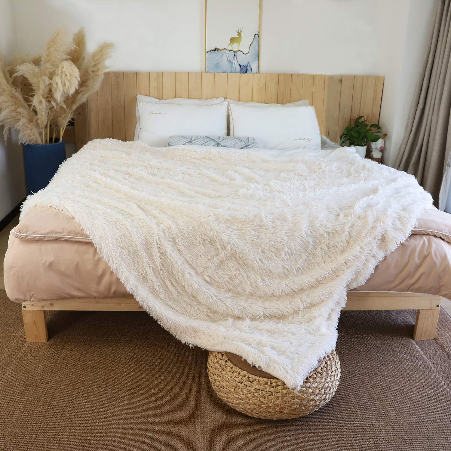 Decorative Extra Soft Faux Fur Blanket Queen Size 78" x 90",Solid Reversible Fuzzy Lightweight Long Hair Shaggy Blanket,Fluffy Cozy Plush Fleece Comfy Microfiber Blanket for Couch Sofa Bed,Cream White: Kitchen & Dining