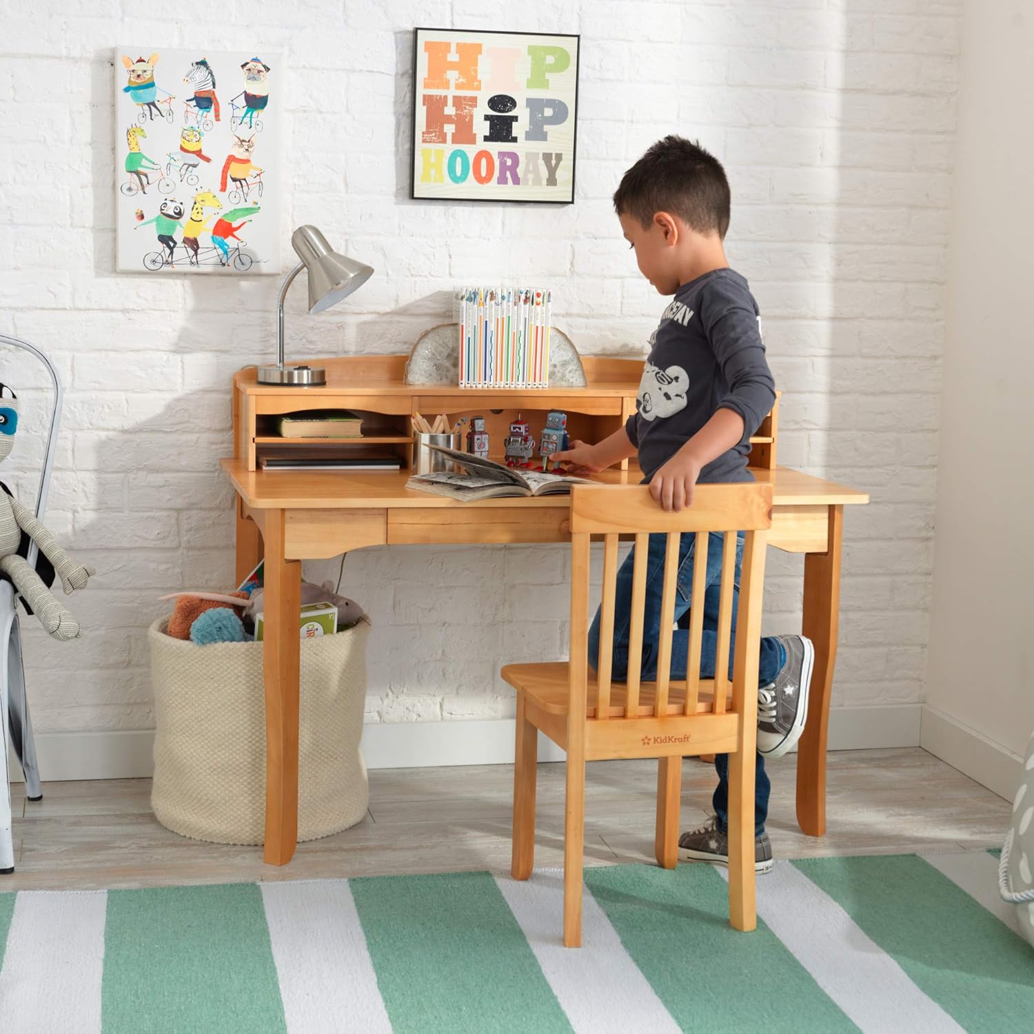 kidkraft writing desk