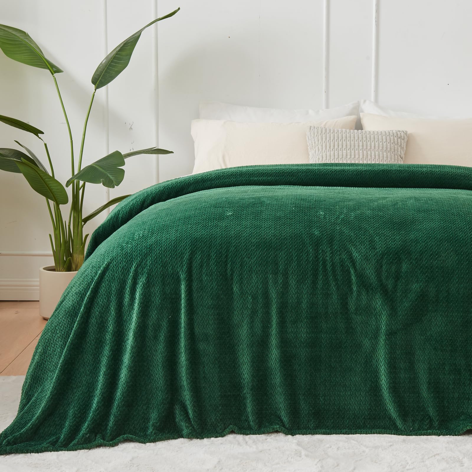 NEWCOSPLAY Super Soft King Blanket Dark Green Premium Silky Flannel Fleece Leaves Pattern Lightweight Bed Blanket All Season Use (Dark Green, King(90"x110")) Image NEWCOSPLAY Super Soft King Blanket Dark Green Premium Silky Flannel Fleece Leaves Pattern Lightweight Bed Blanket All Season Use (Dark Green, King(90"x110")) Image
