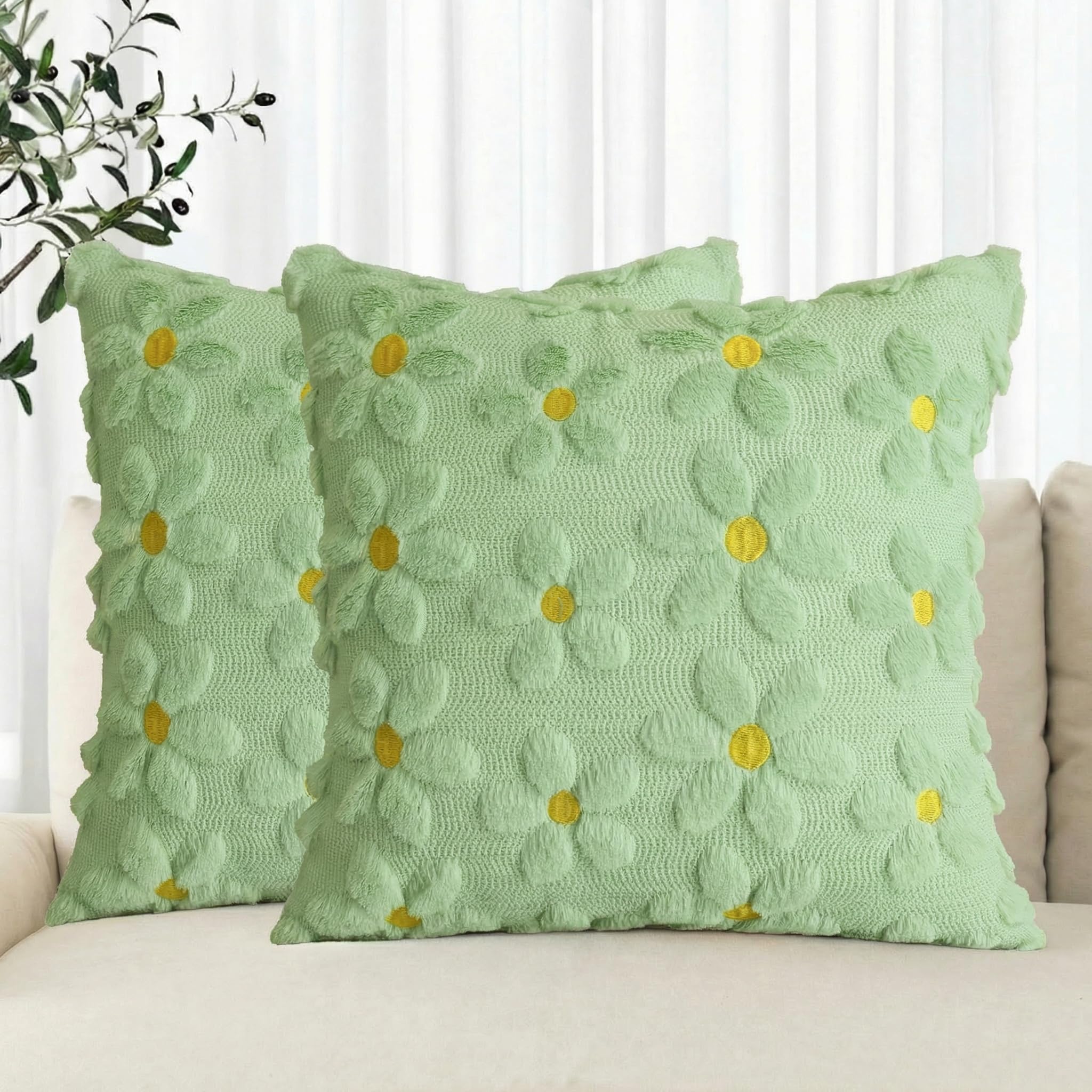 AVOIN colorlife Spring Summer Green Daisy Throw Pillow Covers Set of 2, 20 x 20 Inch Seasonal Flora Farmhouse Decor Flower Soft Plush Faux Fur Jacquard Cushion Case for Home Sofa