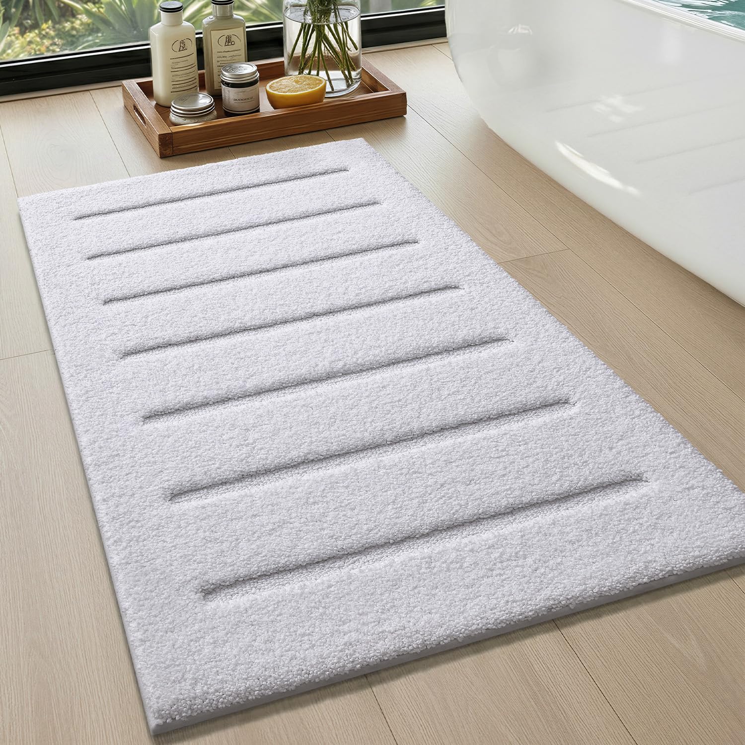 COLOR&GEOMETRY Bath Mat Non Slip 61 x 152 cm,Quick Dry Extra Soft Bathroom Mat for Bathroom Accessories,Microfiber Absorbent Bath Mats for Bathroom,Washable Shower Floor Rugs,White