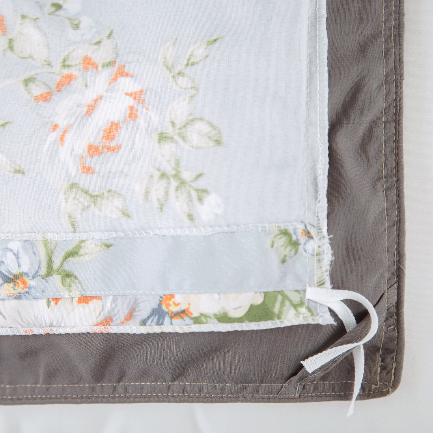 Bedsure Flower Bedding Set Printed Duvet Cover Set with Zipper Closure-White Floral Design,Full/Queen (90\