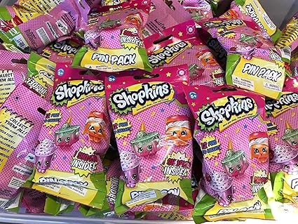 Moose Shopkins Pin and 1 Shopkin Inside 